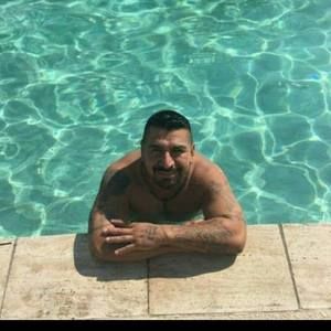 Meet your Posher, Adam